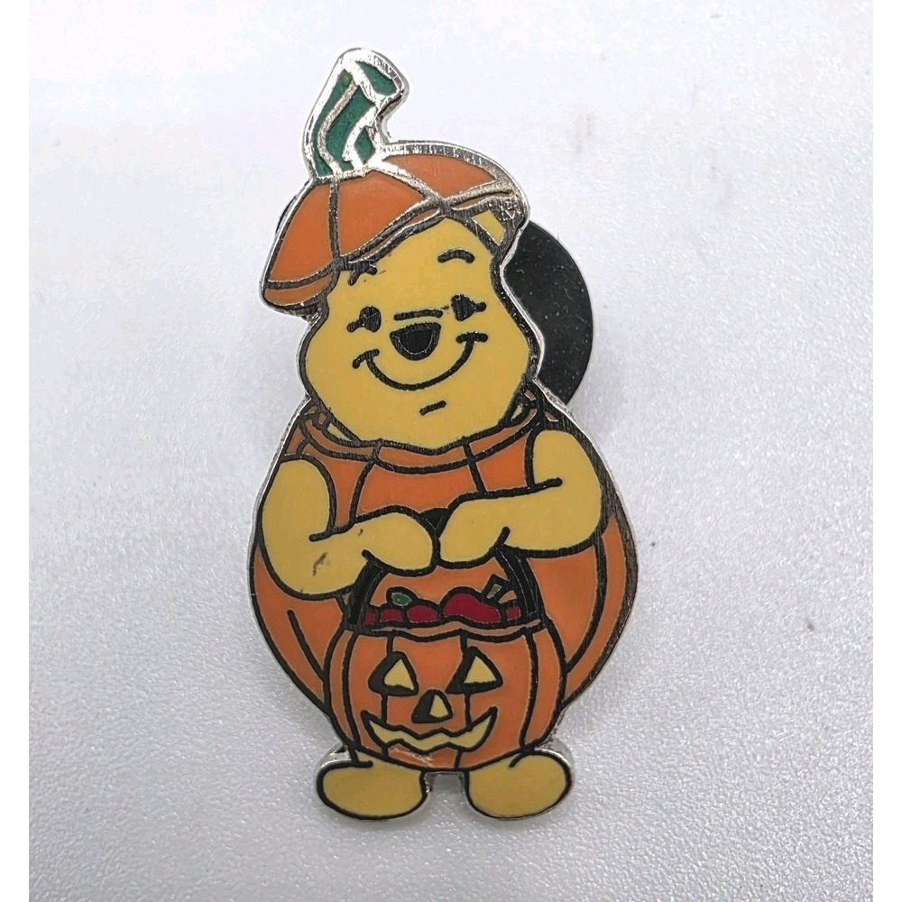 Disney Trading Pin Halloween Winnie The Pooh Pin Disney Halloween Pin Pumpkin
